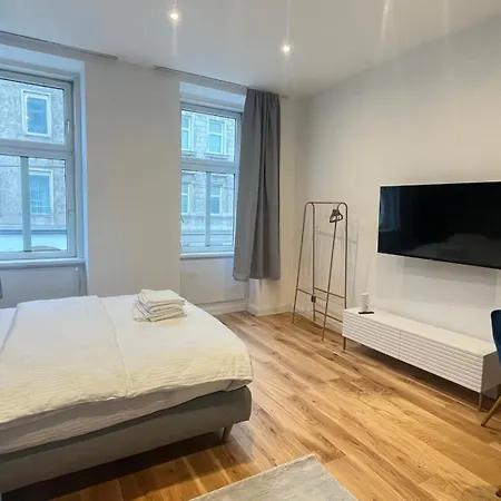 K&K Apartment Near Hauptbahnhof - Kingsize Bed Vienna Exterior photo